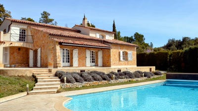 /international/fr/tourtour-provence-alpes-cote-d-azur-310100458682/
