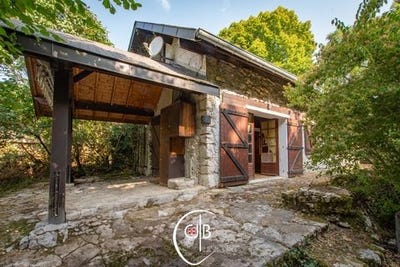 /international/fr/la-chapelle-du-mt-du-chat-rhone-310101377878/?lang=zh-cn