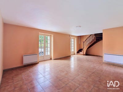 /international/fr/dol-de-bretagne-brittany-310108669928/
