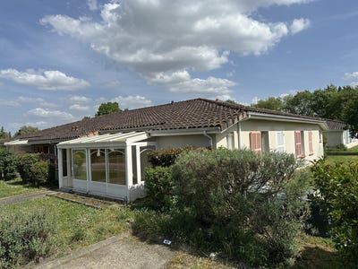 /international/fr/casteljaloux-aquitaine-310107625925/