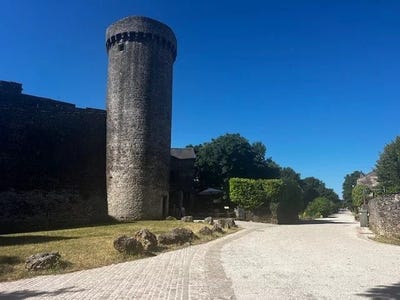 /international/fr/la-couvertoirade-midi-pyrenees-310109129507/?lang=it