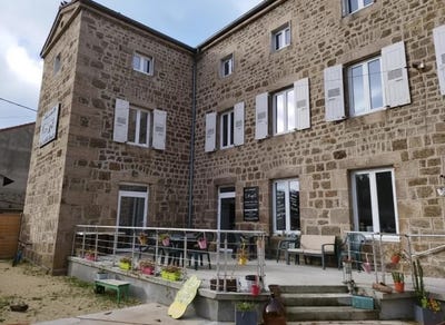 /international/fr/montfaucon-en-velay-auvergne-310107968105/