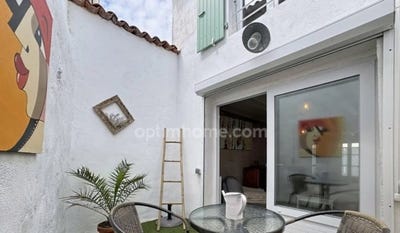 /international/fr/saint-clement-des-baleines-charente-310105266439/