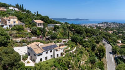 /international/fr/cavalaire-sur-mer-provence-alpes-cote-d-azur-310109228577/