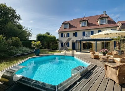 /international/fr/compiegne-picardie-310119341695/