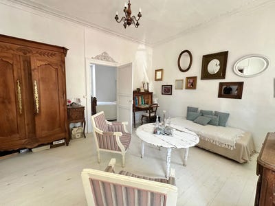/international/fr/saint-jean-d-angely-charente-310100937355/?lang=es