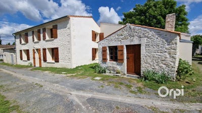 /international/fr/le-gua-charente-310120031914/