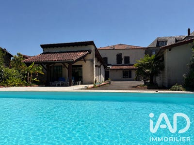/international/fr/aire-sur-l-adour-aquitaine-310108922218/