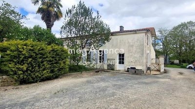 /international/fr/la-vergne-charente-120095673623/?lang=en