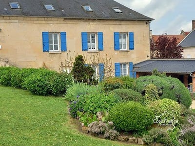 /international/fr/ressons-le-long-picardie-310093905651/