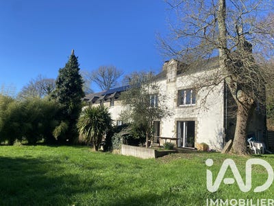 /international/fr/rochefort-en-terre-brittany-310106397880/
