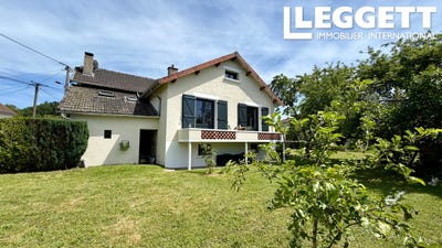/international/fr/rochechouart-limousin-310108832726/