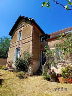 /international/fr/chitray-chitray-centre-val-de-loire-310102338428/