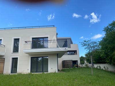 /international/fr/orleans-centre-val-de-loire-310108921230/