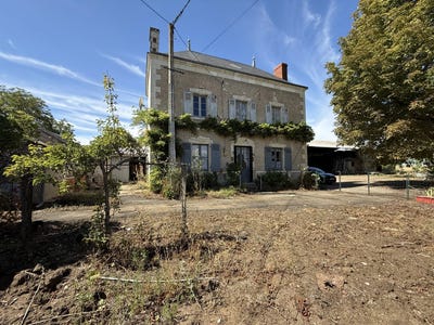 /international/fr/richelieu-centre-val-de-loire-310110075500/