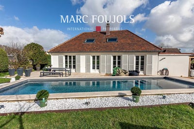 /international/fr/cinqueux-picardie-310106999022/