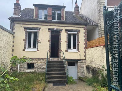 /international/fr/joigny-burgundy-310100735026/