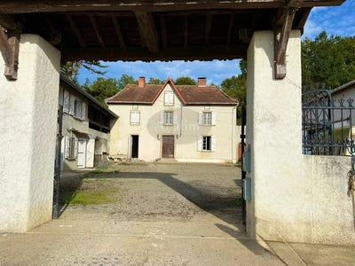 /international/fr/villecomtal-sur-arros-midi-pyrenees-310103248193/