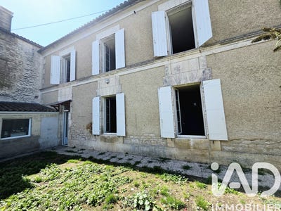 /international/fr/douzat-charente-310104630927/