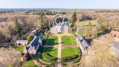 /international/fr/vendome-centre-val-de-loire-310106681995/