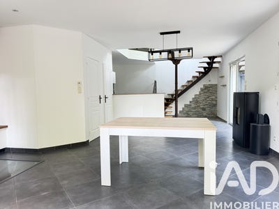 /international/fr/beaupreau-pays-de-la-loire-310105056267/