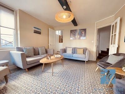 /international/fr/trouville-sur-mer-upper-normandy-310095273059/