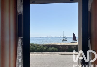 /international/fr/riantec-brittany-310108400138/