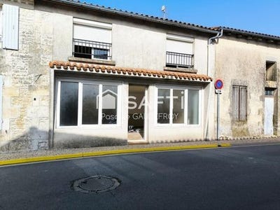 /international/fr/montils-charente-310107791517/