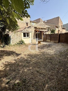 /international/fr/mollans-sur-ouveze-rhone-310109946641/