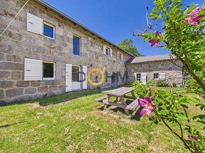 /international/fr/mazet-saint-voy-auvergne-310108314923/
