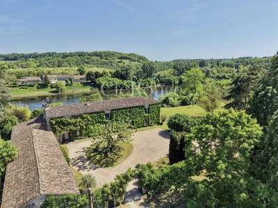 /international/fr/sainte-foy-la-grande-aquitaine-310108129884/