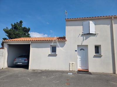 /international/fr/l-aiguillon-sur-vie-pays-de-la-loire-310104468695/