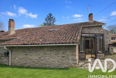 /international/fr/saulgond-charente-310107361033/