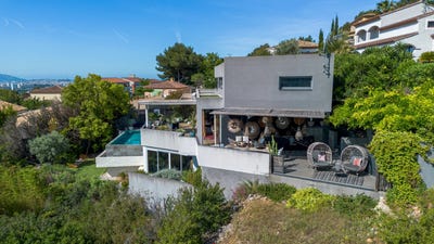 /international/fr/marseille-hh-15803534-marseille-provence-alpes-cote-d-azur-310100956143/