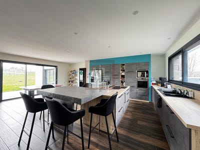 /international/fr/bellevue-la-montagne-auvergne-310107774042/