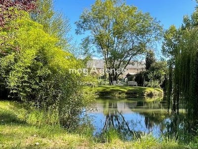 /international/fr/miniac-morvan-brittany-310110184413/