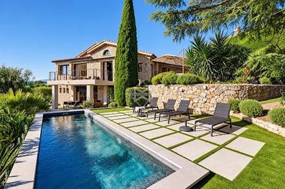 /international/fr/mougins-provence-alpes-cote-d-azur-310120071409/