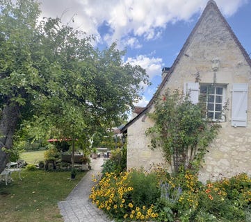 /international/fr/chinon-centre-val-de-loire-310110359089/