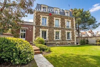 /international/fr/chantilly-picardie-310107431493/