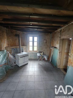 /international/fr/crouzilles-centre-val-de-loire-310105890285/