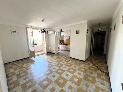 /international/fr/marseille-provence-alpes-cote-d-azur-310101108375/?lang=en
