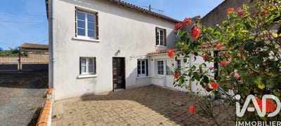 /international/fr/louin-charente-310108429222/