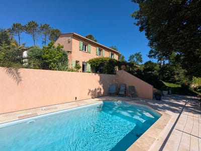 /international/fr/villecroze-provence-alpes-cote-d-azur-310098709607/