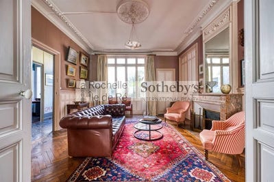 /international/fr/la-rochelle-franche-comte-310103015104/
