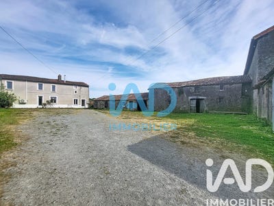 /international/fr/fenioux-charente-310107642361/