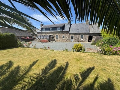 /international/fr/pleumeur-gautier-brittany-310100783660/