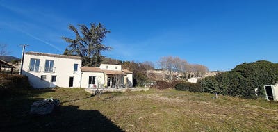 /international/fr/vaugines-vaugines-provence-alpes-cote-d-azur-310098792273/