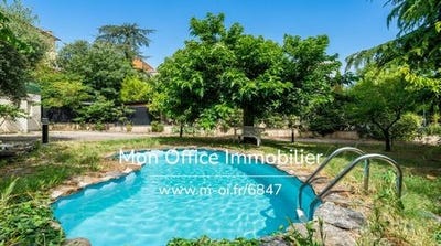 /international/fr/aix-en-provence-provence-alpes-cote-d-azur-310108675092/