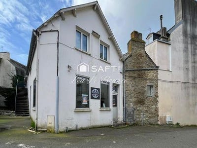 /international/fr/quimper-brittany-310106286798/