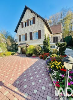 /international/fr/verneuil-en-halatte-picardie-310106994294/